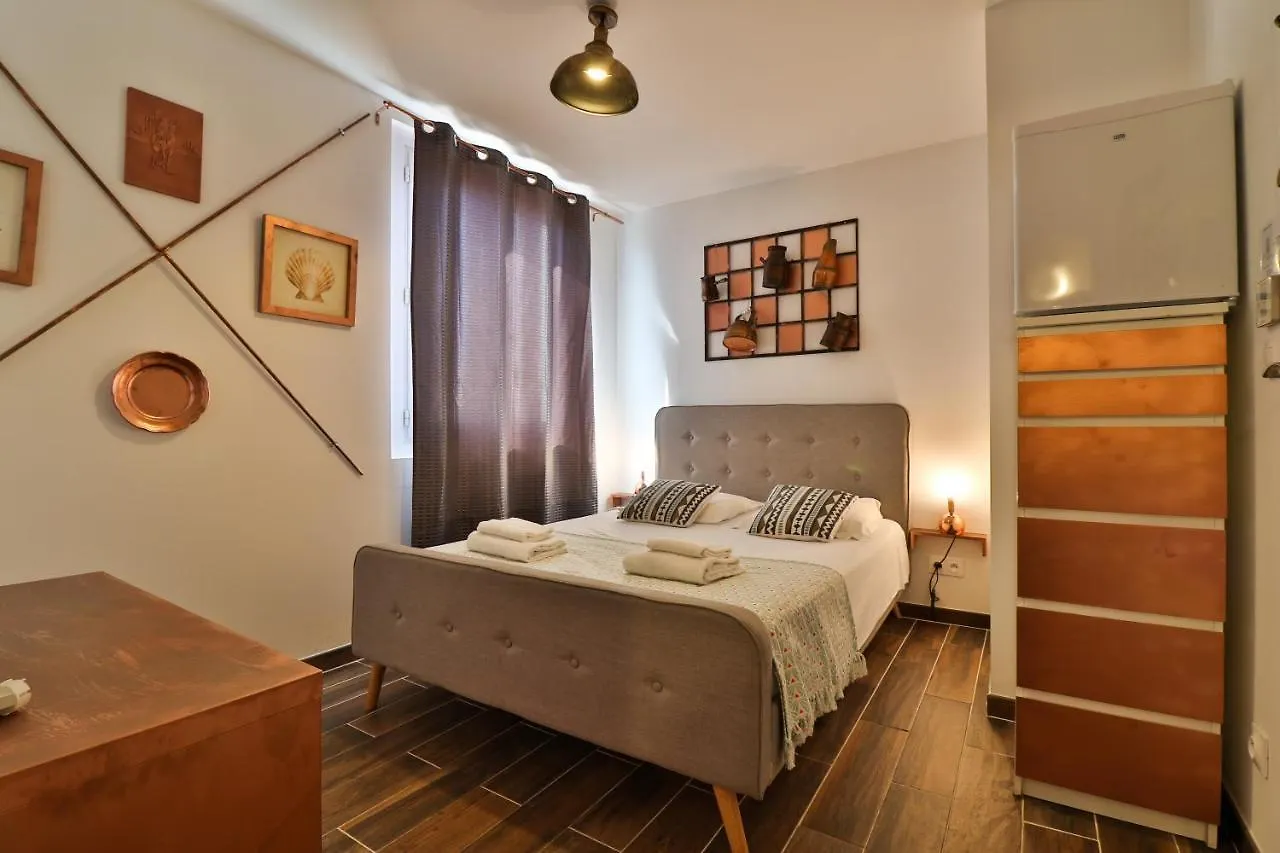 Hotel La Bastide Ιέρ